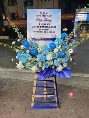 Kệ hoa khai trương, chúc mừng MS444