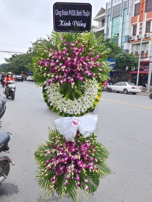 Kệ chia buồn MS83