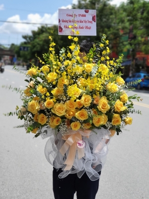 Hộp hoa, giỏ hoa chúc mừng MS306