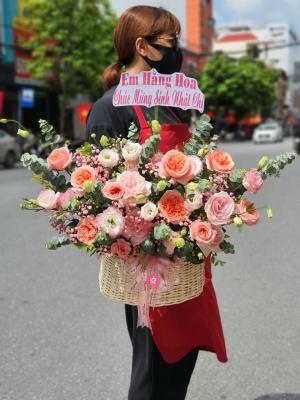 Hộp hoa, giỏ hoa chúc mừng MS413