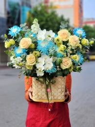 Hộp hoa, giỏ hoa chúc mừng MS482