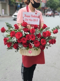 Bình, hộp hồng đỏ MS67