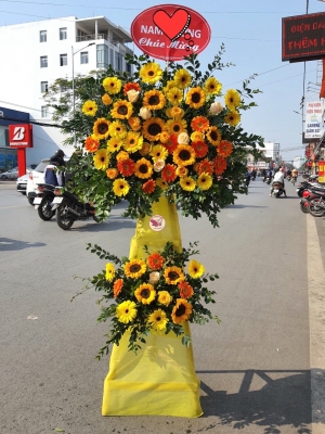 Kệ hoa khai trương, chúc mừng MS87
