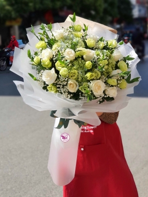 Bó hồng trắng mix màu MS196