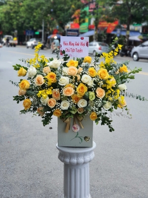 Hộp hoa, giỏ hoa chúc mừng MS282