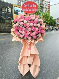 Kệ hoa khai trương, chúc mừng MS247