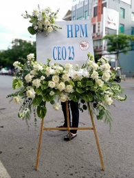 Kệ hoa khai trương, chúc mừng MS55
